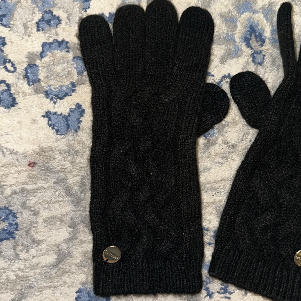Express Knit Gloves - Picture 2 of 4